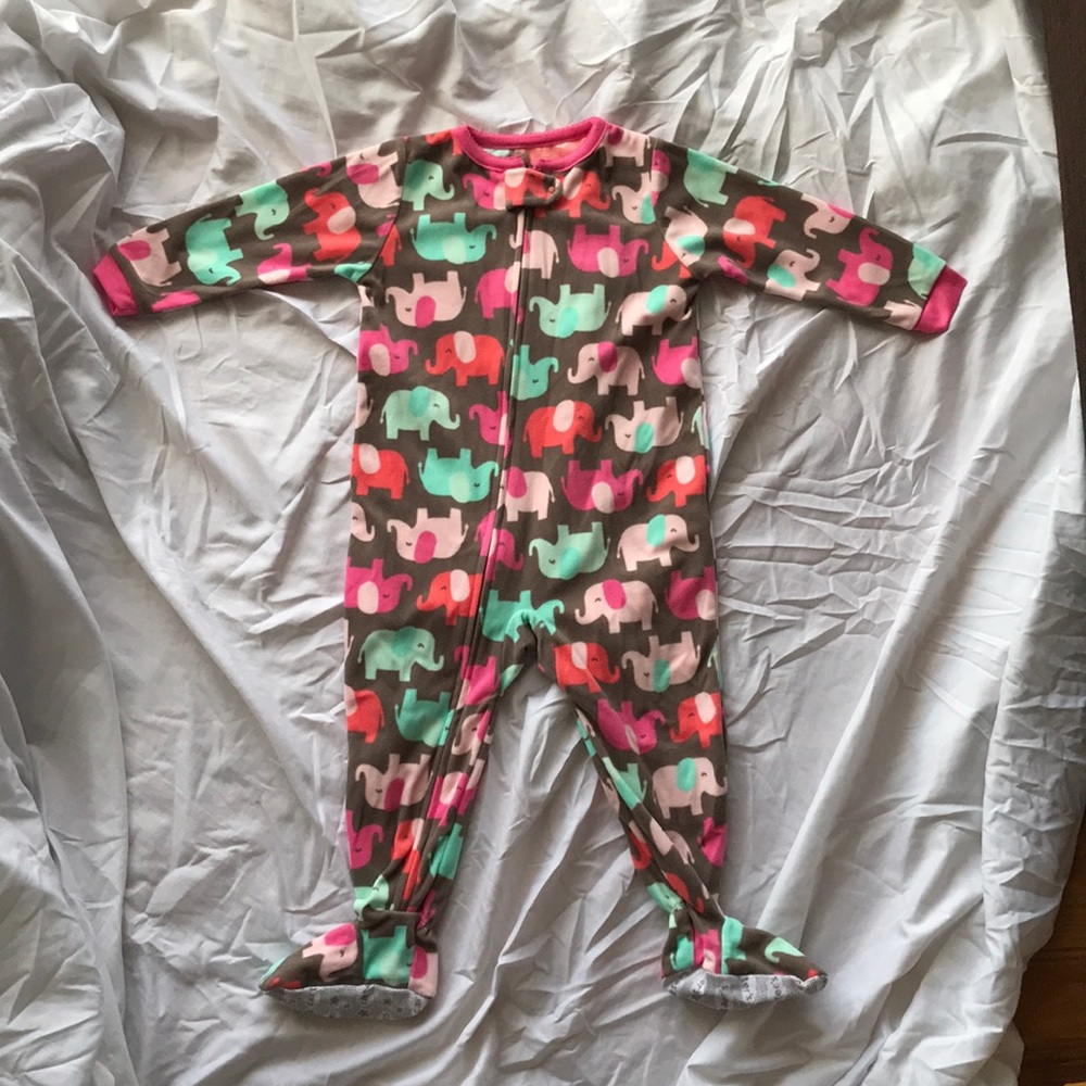 Children’s one piece clothes. Sleeping clothes.